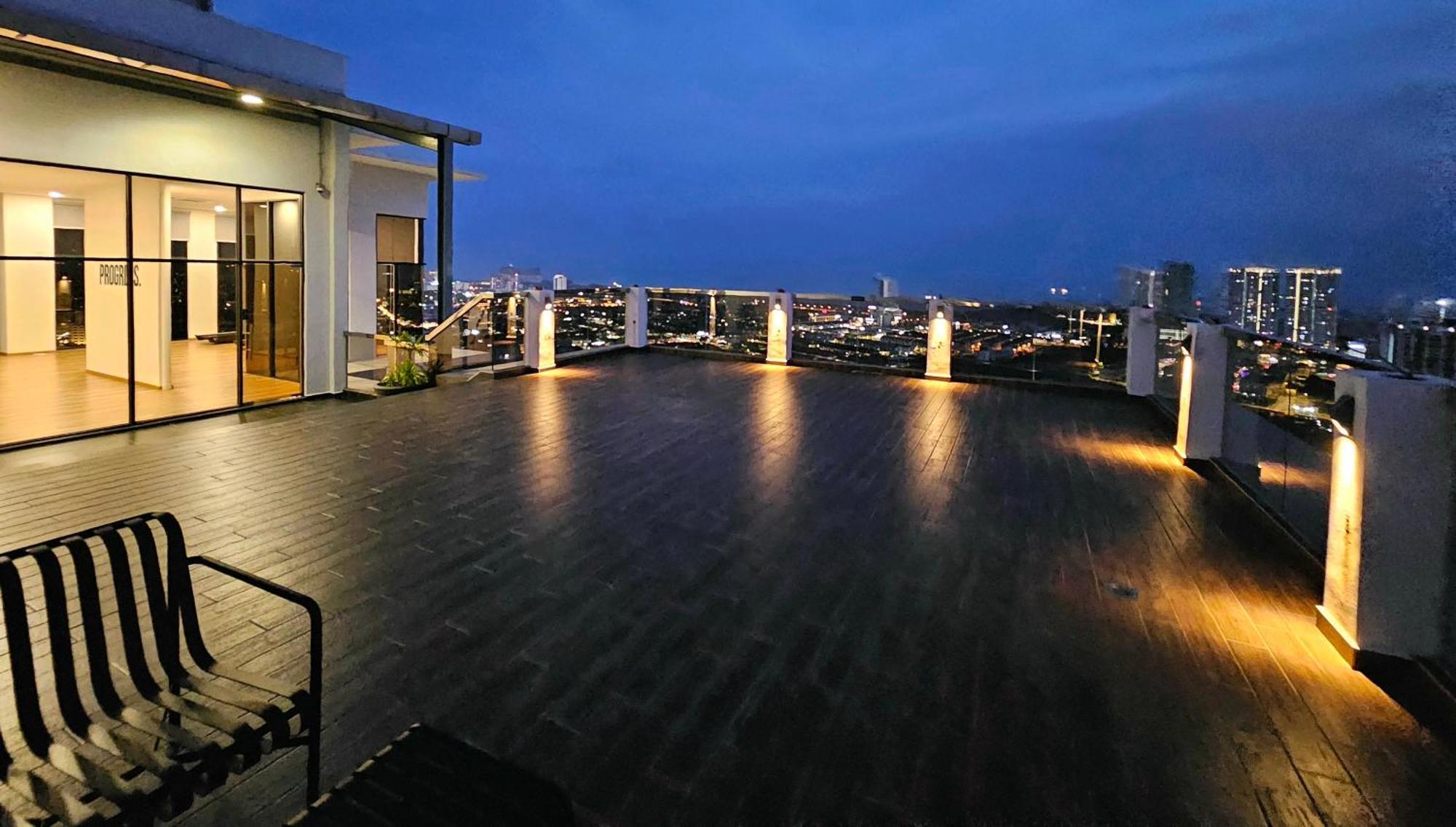 Quartz Paragon Suites Melaka By Ggm Malacca Exterior foto